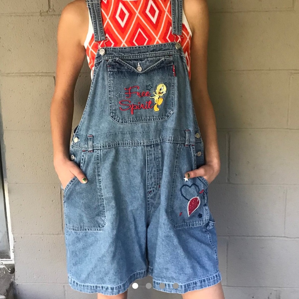 Tweety bird overalls 🐥
